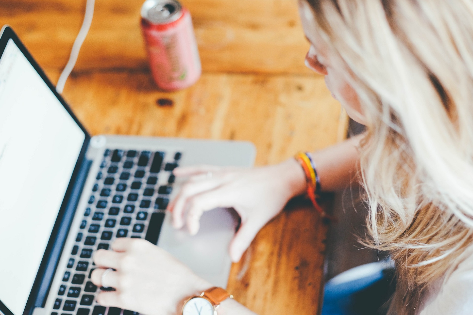 4 Amazing Paragraph Generator API Hacks