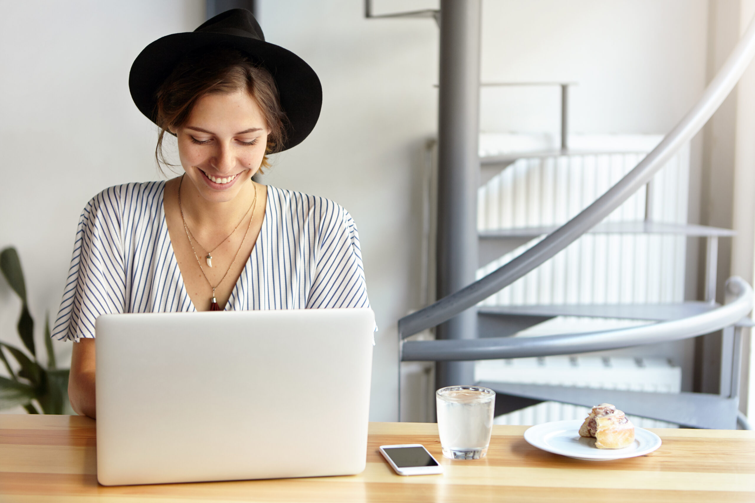 Why You Need A Paragraph Generator API