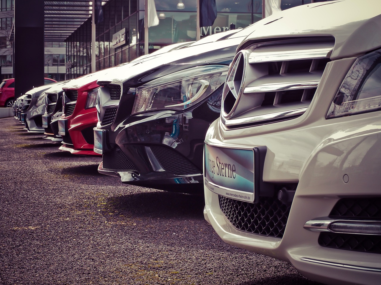 Vehicle Identification Simplified With USA VIN Decoder API